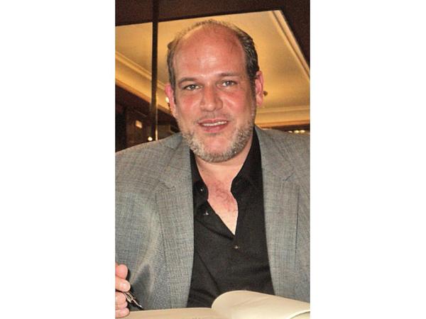 El libro Fragmentos de Arturo, de Pistilli, se lanza esta noche