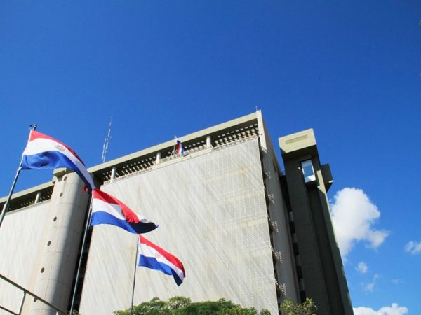 Mora entre las más bajas de la región