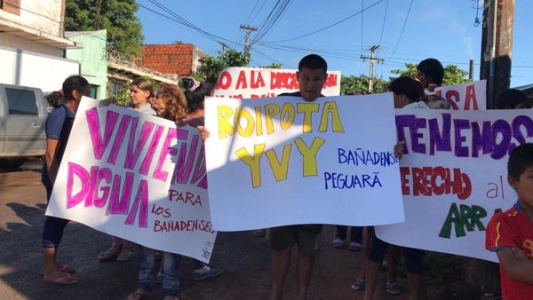 Cierran Artigas y reclaman defensa costera - Nacionales - ABC Color