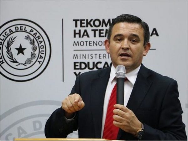 El ministro Petta destacó las incorporaciones de docentes por concurso