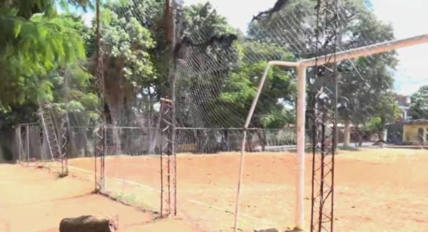 HOY / Barrio Obrero en vigilia para que damnificados no ocupen otra plaza