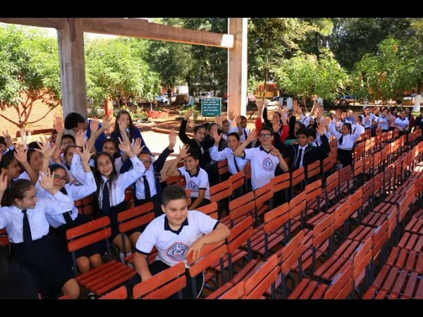Escuela de Otaño cuenta con nuevos mobiliarios entregados por la EBY