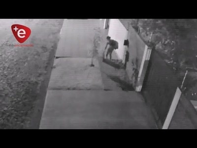 SOLITARIO DELINCUENTE SE LLEVA ARTÍCULOS DE VALOR DE UNA VIVIENDA