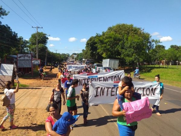 Pobladores de J. Augusto exigen intervención municipal - Nacionales - ABC Color