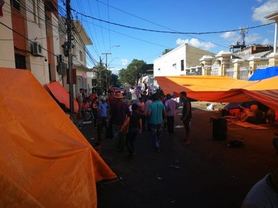 Acuerdo con campesinos que están frente al Indert - Nacionales - ABC Color