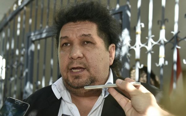 Kelembú Miranda hostiga a periodistas de CDE | Paraguay en Noticias