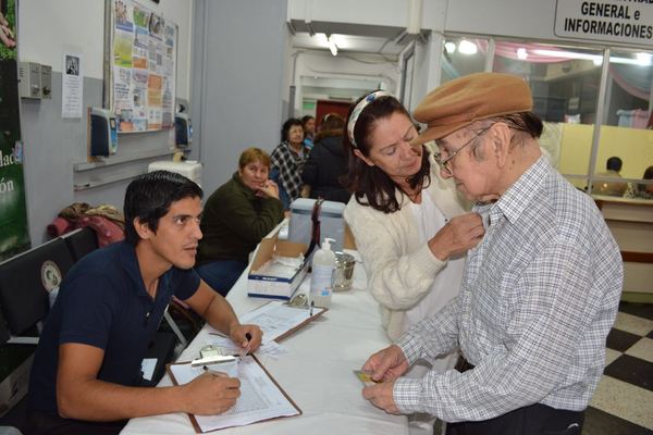 Vacuna antigripal ya se encuentra disponible para grupos de adultos | .::PARAGUAY TV HD::.