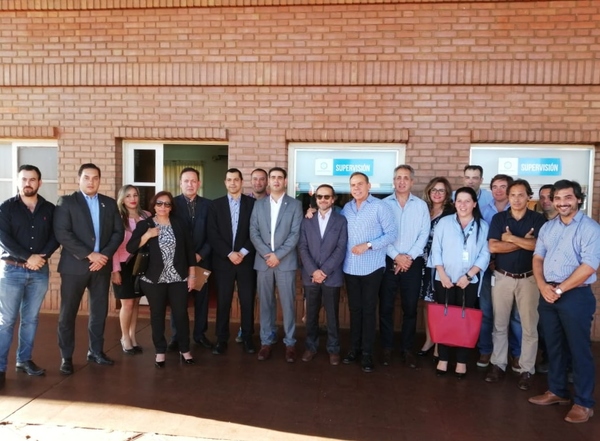 Ultiman detalles para intercambio de información migratoria en paso del Tren Posadas–Encarnación | .::Agencia IP::.
