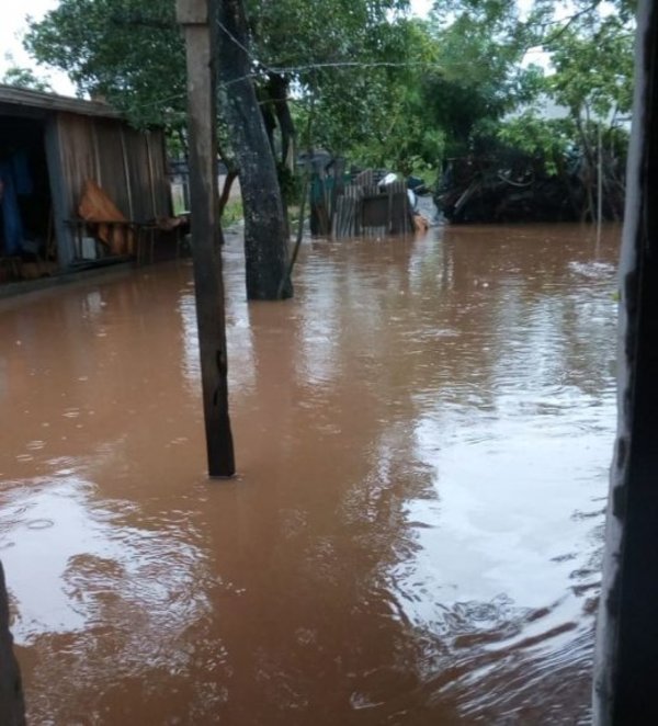 Despacho de Primera Dama cerró puertas a inundados de San Lorenzo - Nacionales - ABC Color