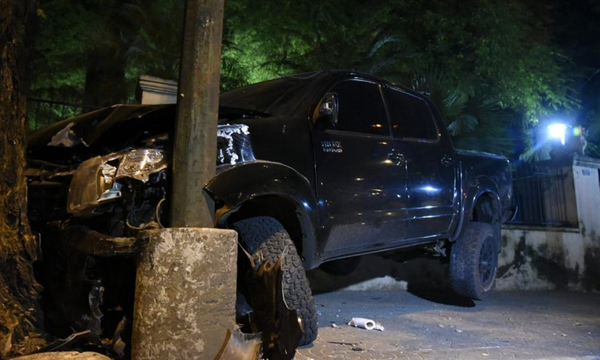 Chofer salva su vida tras aparatoso accidente – Prensa 5