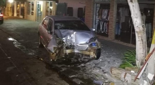 San Ignacio: Joven ebrio chocó por una columna de la ANDE - Digital Misiones