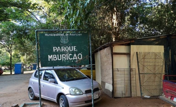 HOY / Unas 500 familias ocupan Parque Mburicaó: “Nos tratan de haraganes y sucios”