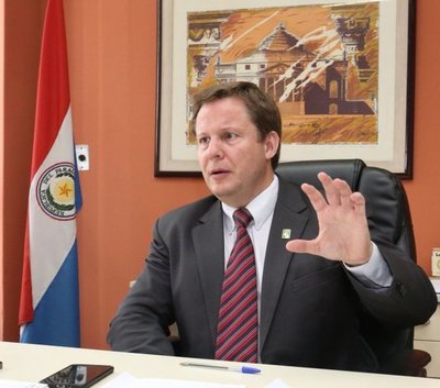 Ovelar inclina el peso hacia Martínez Simón - Nacionales - ABC Color