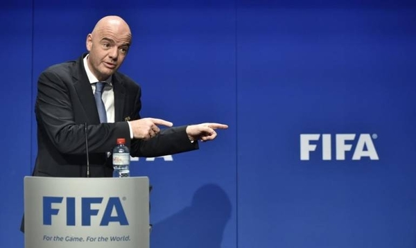 HOY / Infantino dice que Europa terminará aceptando el Mundial Clubes con 24 equipos