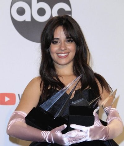 Camila Cabello será la primera “Cenicienta” hispana - Espectaculos - ABC Color
