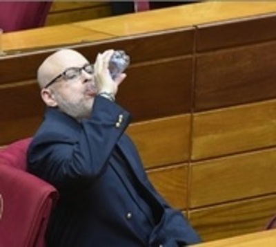 Payo "trata de basura a muchos funcionarios"  - Paraguay.com