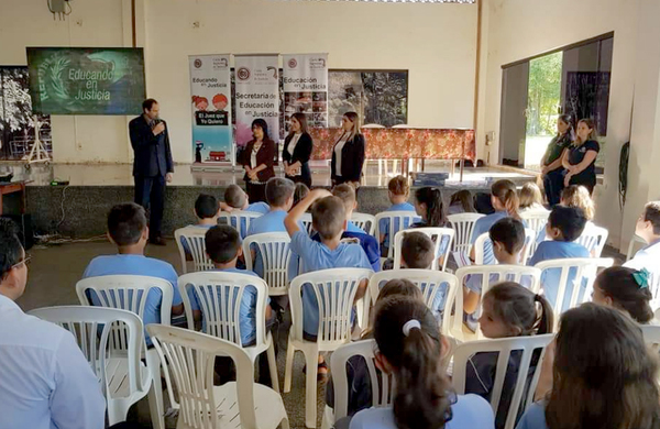 Destacan labor educativa desde el Poder Judicial