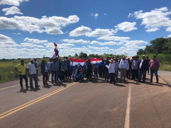 Hoy no bloquearán la ruta en Paso Barreto - Nacionales - ABC Color