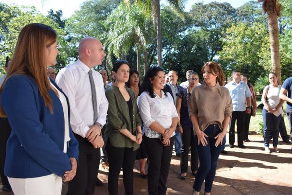 Piden a primera dama mediar en restauración de templo | Paraguay en Noticias