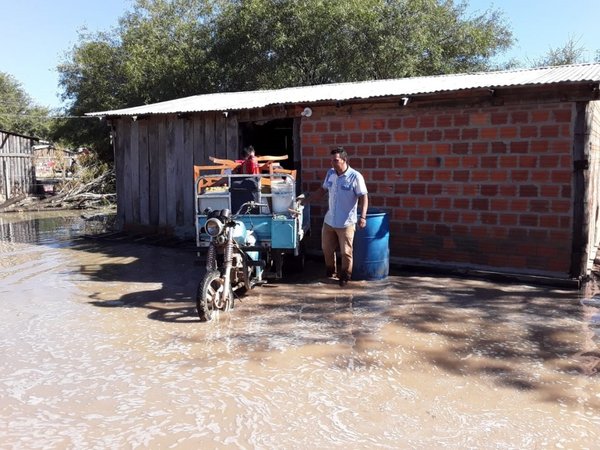 Aumenta a 40 las familias afectadas por inundaciones en Toro Pampa | Paraguay en Noticias