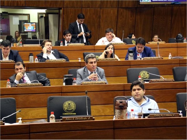 Aprueban ampliar ley sobre lactancia materna