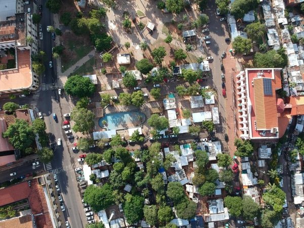 Tensión por despeje de plaza Juan de Salazar | Paraguay en Noticias
