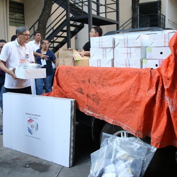 Preparan 695 maletines electorales para las elecciones en CDE
