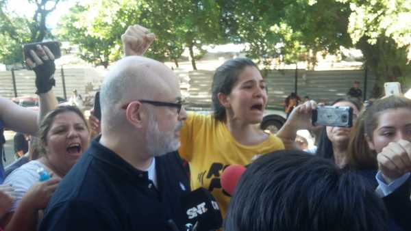 Payo Cubas: "El 25 de abril va a empezar el Paraguay que todos quieren" » Ñanduti