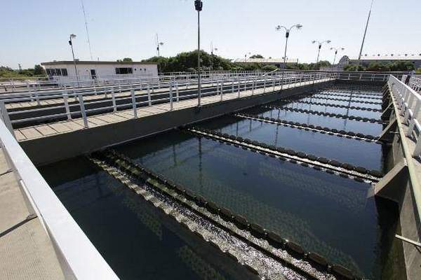 Análisis garantizan calidad de agua en planta de la Essap de Viñas Cue | Paraguay en Noticias