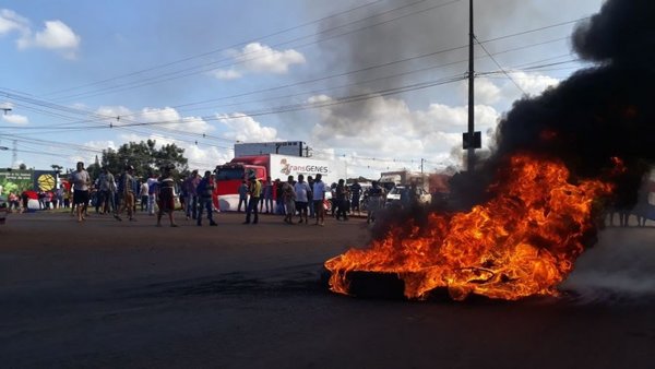En el Este, cierran ruta en apoyo a Payo | Paraguay en Noticias