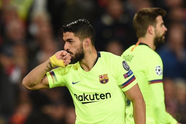 Barcelona festeja en Manchester y se acerca a las semis
