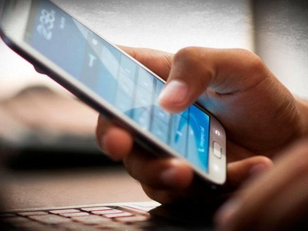Si tu pareja te exige tu ubicación para controlarte vos podés denunciarlo