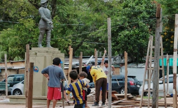 HOY / Salen de la Plaza del Cabildo y se van al Parque Caballero, drama de 50 inundados