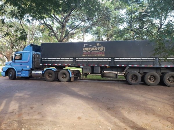 Rescatan en Pedro Juan Caballero camión robado en Brasil | Paraguay en Noticias
