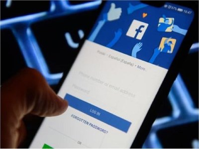 Facebook reduce exposición de los que publican información falsa
