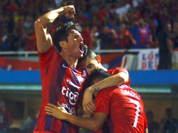 Cerro Porteño arrasa con Mineiro y avanza a octavos de final
