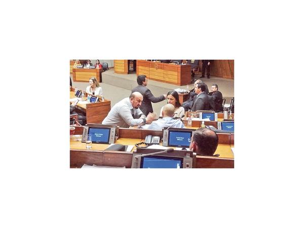Parlasurianos pueden estar tranquilos por otro año más