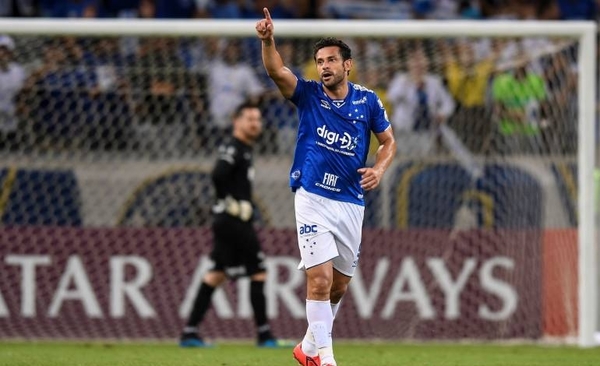 HOY / Cruzeiro, con paso perfecto, pasa a octavos llevado por triplete de Fred