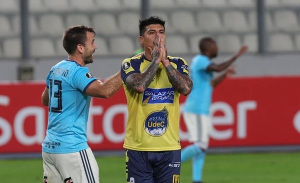 HOY / Sporting Cristal hace más líder a Olimpia en la Libertadores
