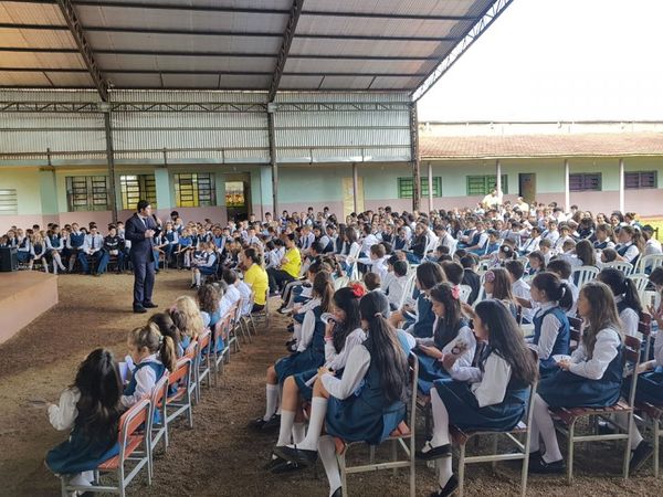 Sensibilizan a estudiantes sobre la no discriminación