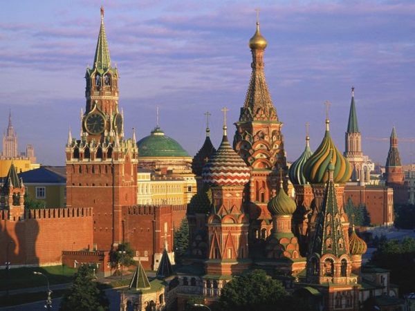El Kremlin reacciona al arresto de Julian Assange | .::Agencia IP::.