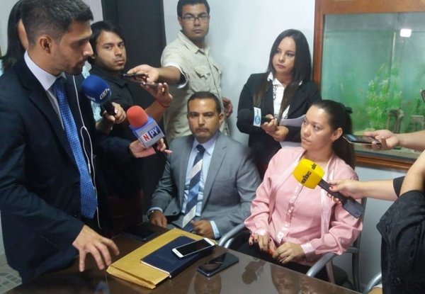 Gabriela Quintana negó ser niñera de oro, pero admitió cobrar doble remuneración