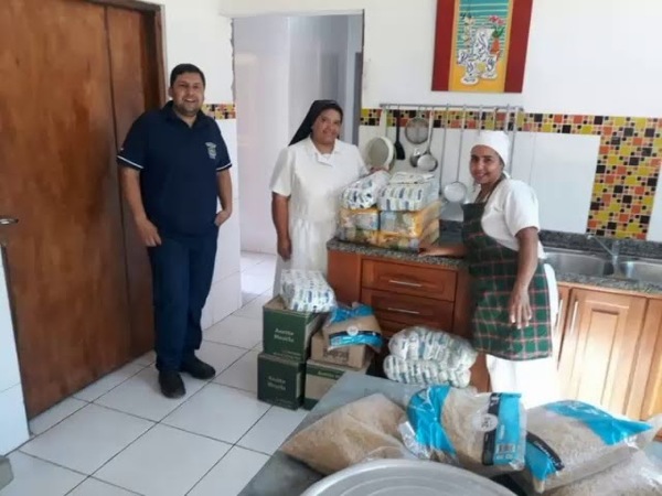 HOGAR DE ANCIANOS RECIBE APORTE DE LA GOBERNACIÓN