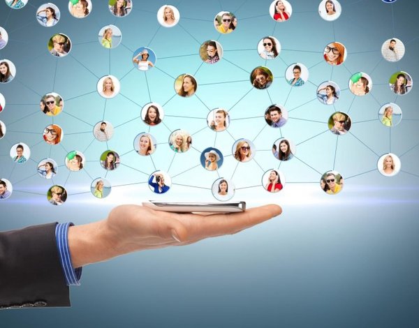 A pesar de críticas en su contra, las redes sociales siguen siendo usadas - Tecnologia - ABC Color
