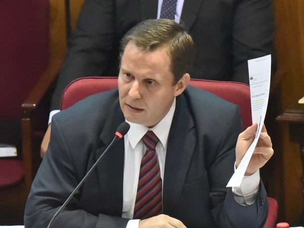 Senado elige a Alberto Martínez Simón como nuevo ministro de la Corte