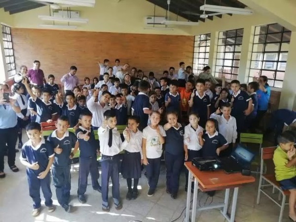 GOBERNACIÓN REALIZA CHARLAS EN ESCUELAS DE OTAÑO