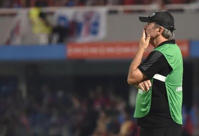 Mineiro destituye a su DT - Deportes - ABC Color