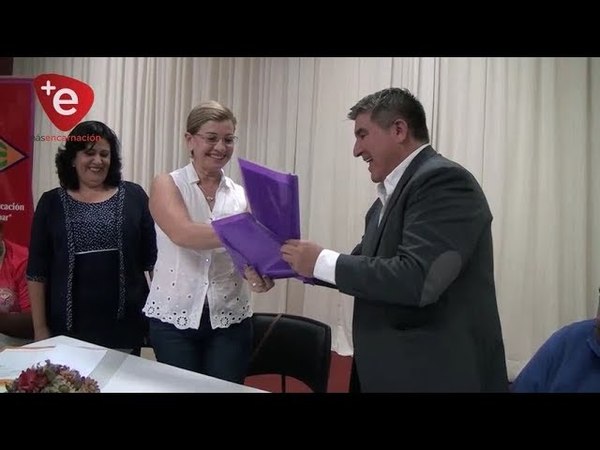 COOP. UNIVERSITARIA FIRMA ACUERDO CON APACREE