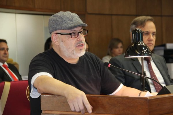 Senado suspende a 'Payo' por 60 días sin goce de sueldo » Ñanduti