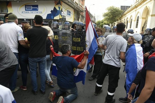 Adherentes de Payo anuncian escraches | Paraguay en Noticias